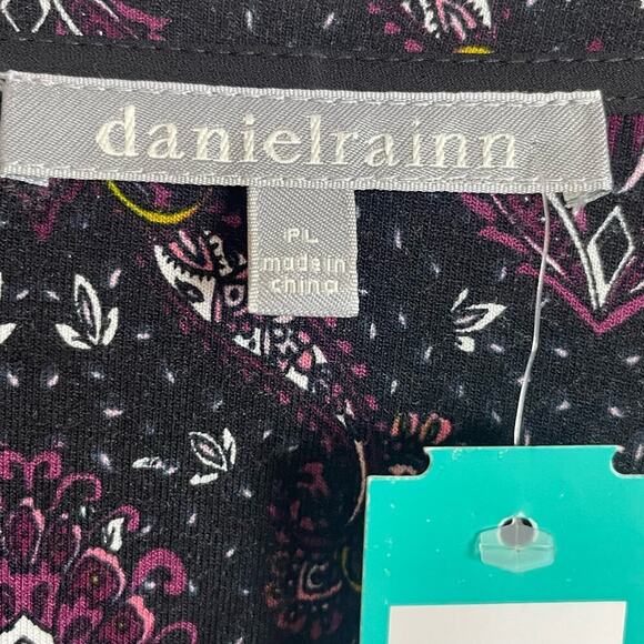 NWT Daniel Rainn Caleena 3/4 Sleeve Pleated Crochet Detail Knit Top Sz Petite LP - Picture 7 of 8